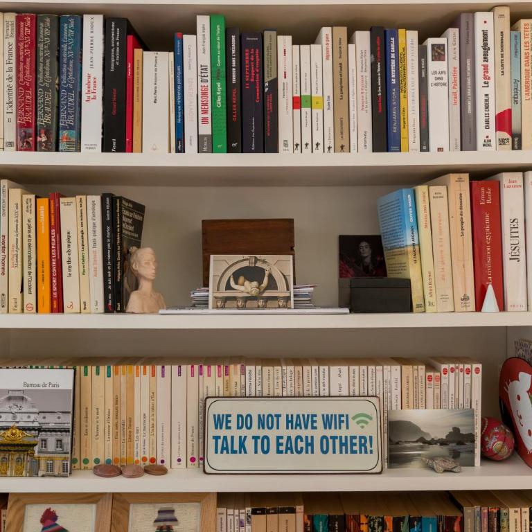 Veeve - The Library Wall - Appartement - 5