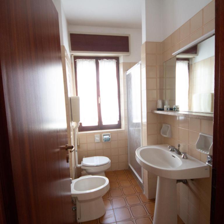 Hotel Calipso - Doppelzimmer mit Balkon und Meerblick - 2