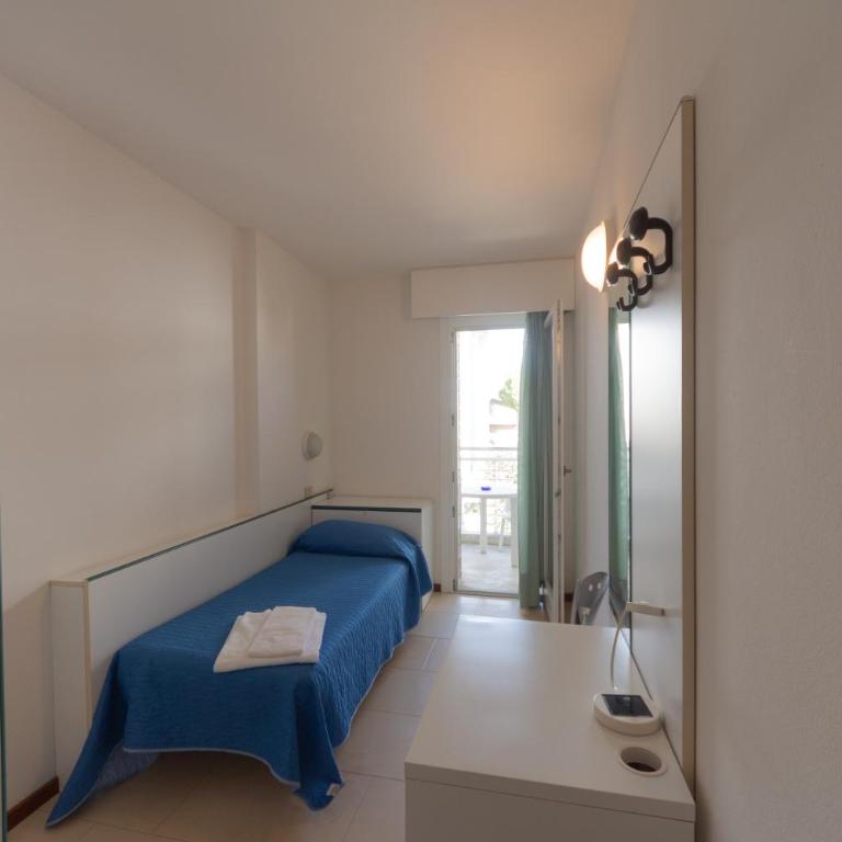 Hotel Ambra - Camera Singola con Balcone - 4