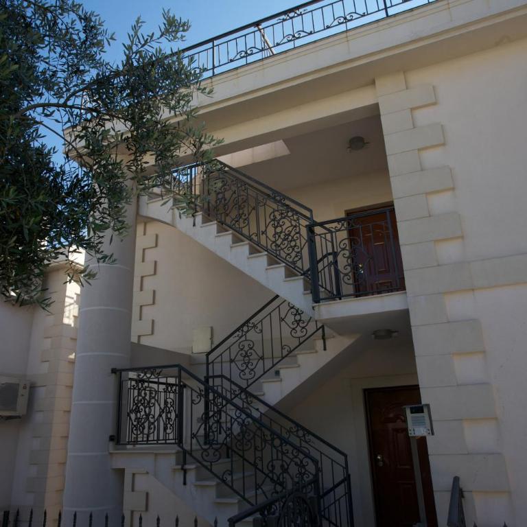 St.George Apartments - Two-Bedroom Apartment with Balcony and Sea View - 23