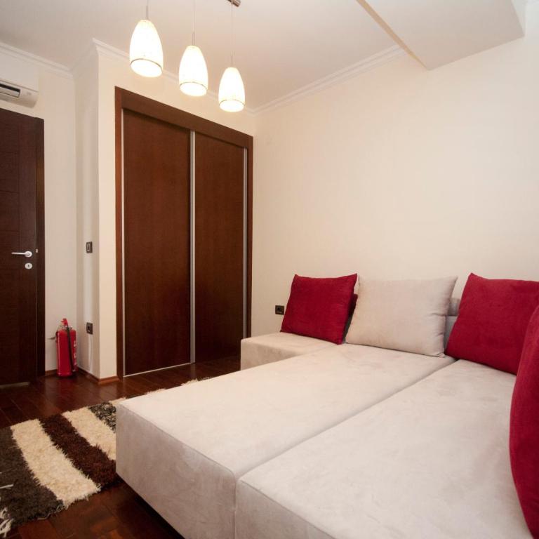 St.George Apartments - Two-Bedroom Apartment with Balcony and Sea View - 17