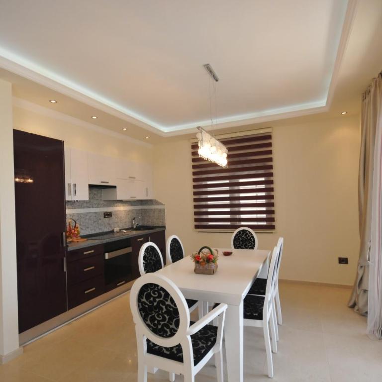 St.George Apartments - Two-Bedroom Apartment with Balcony and Sea View - 7