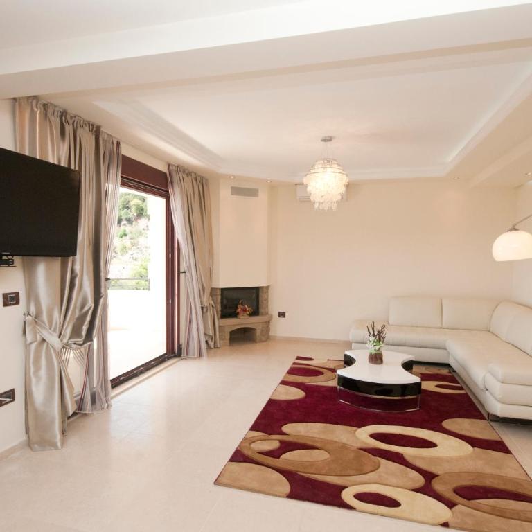 St.George Apartments - Two-Bedroom Apartment with Balcony and Sea View - 3