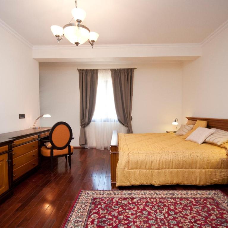 St.George Apartments - Two-Bedroom Apartment with Balcony and Sea View - 12