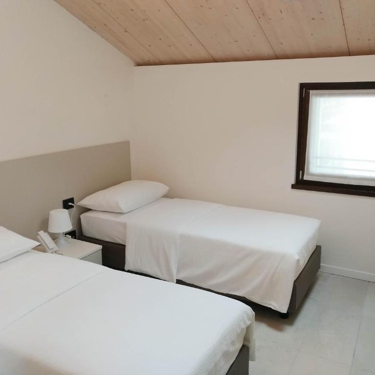 La Corte Room & Relax - Camera Matrimoniale/Doppia con Letti Singoli con Bagno Privato - 2