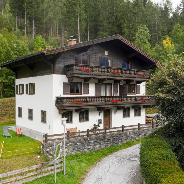 Ferienhaus Höllbacher by we rent - Chalet - 1