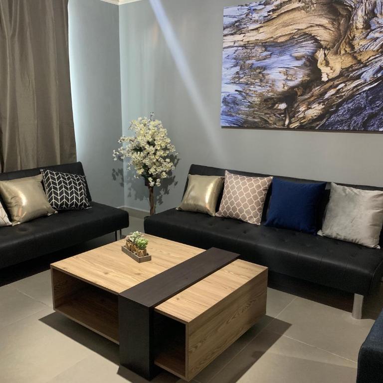 Zona dorada: amplio departamento para 12 - Three-Bedroom Apartment - 2