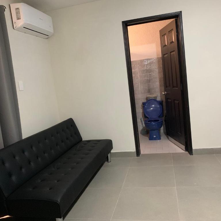 Zona dorada: amplio departamento para 12 - Three-Bedroom Apartment - 14