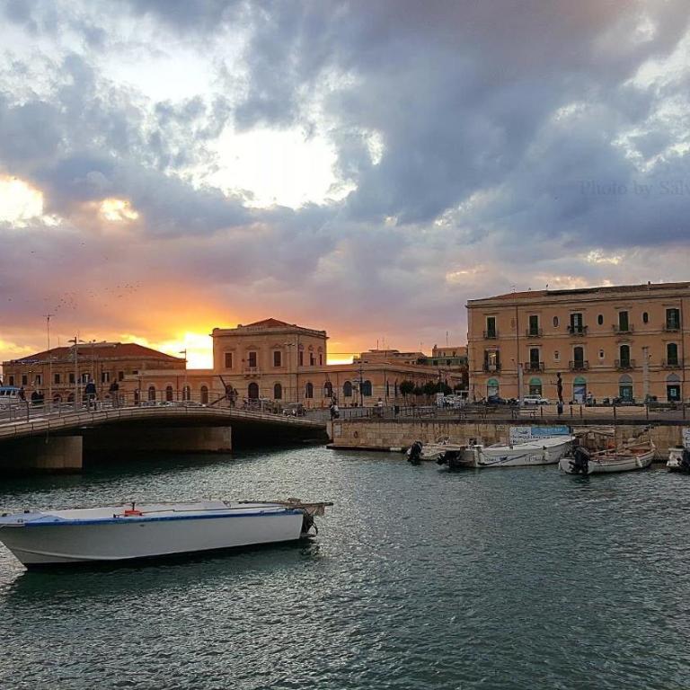 Appartamento Maniace - Two-Bedroom Apartment - 37