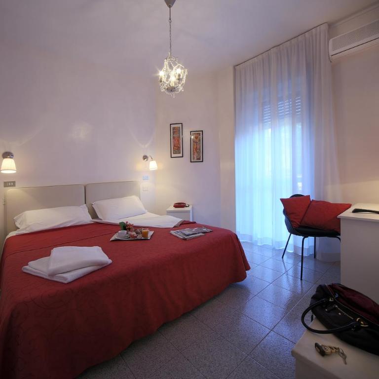 Hotel Cristallo Brescia - Camera Matrimoniale/Doppia con Letti Singoli - 1