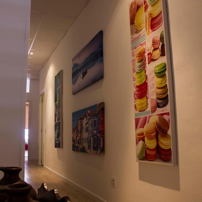 Colors Rooms - Four-Bedroom Apartment - 13