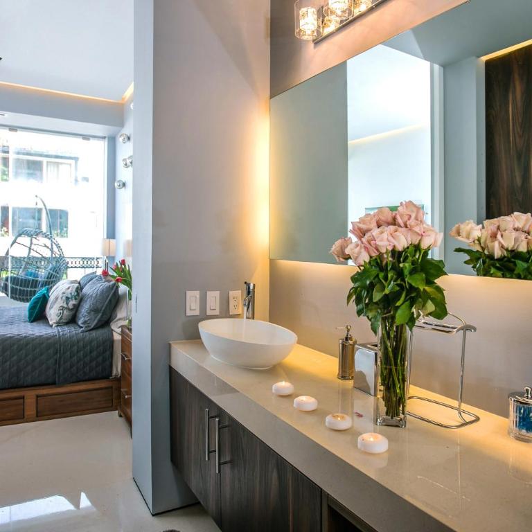 Pier 57 Modern Luxury PV's Best Rooftop! - Apartamento de 2 dormitorios - 19