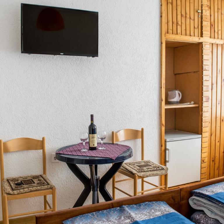 Golubović Apartments - Triple Room - 3