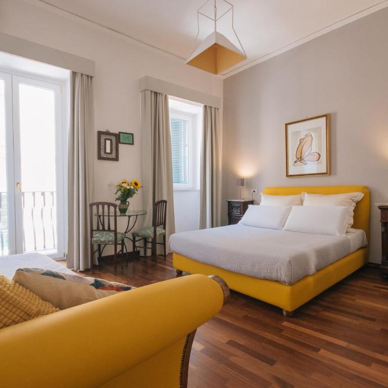 Boutique B&B Vintage - Camera Matrimoniale con Balcone - 3