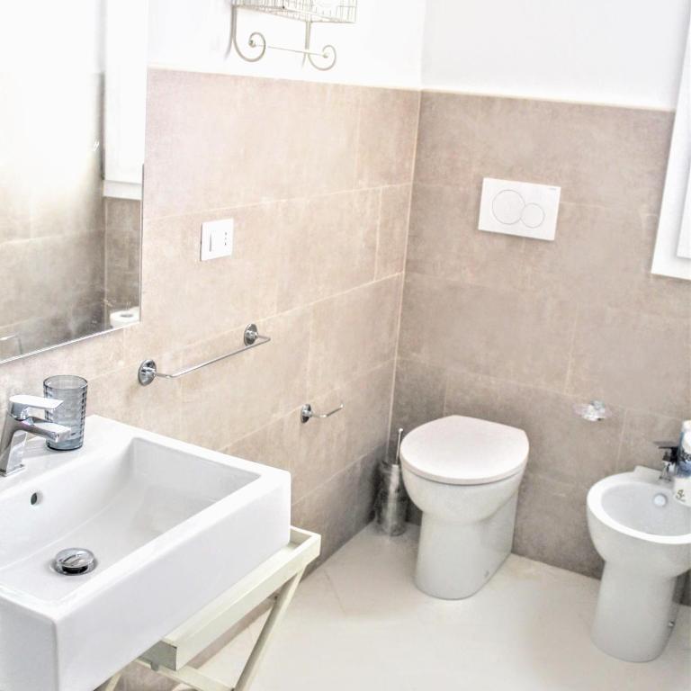 Dimora Vico dei Nohi - Double Room - 4