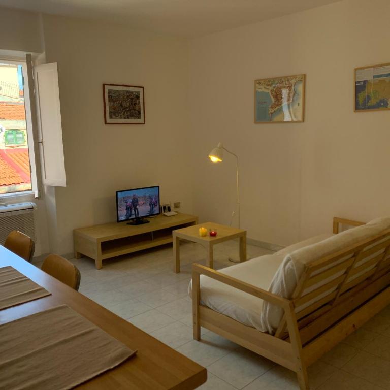 Gioberti 25 - Appartamento su 2 Livelli con 1 Camera da Letto - 3