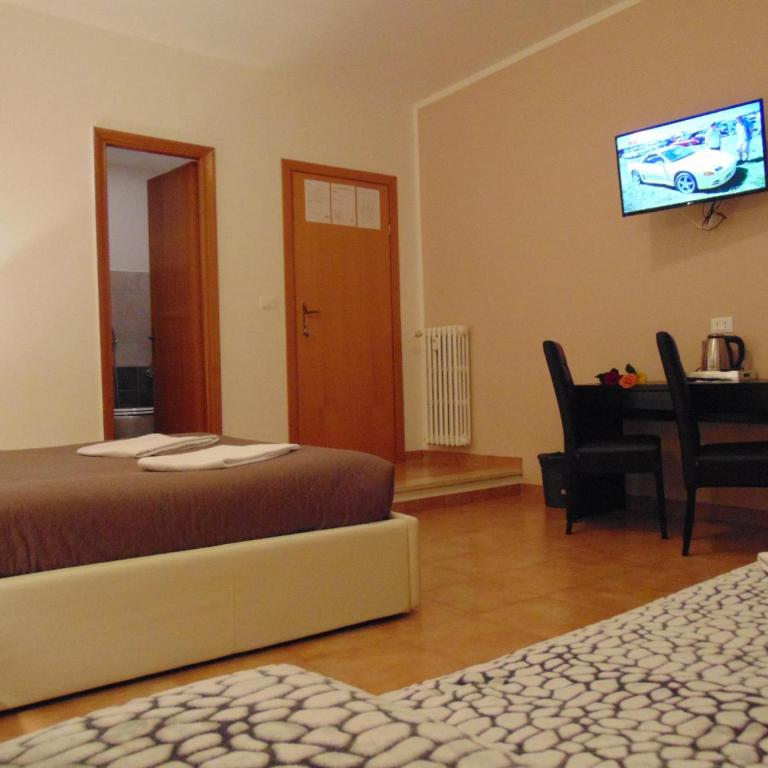 Rome Winners Home Guesthouse - Camera Tripla con Bagno Privato - 12