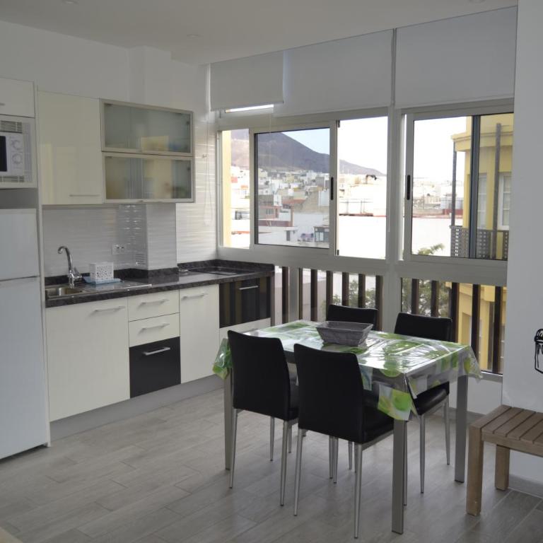 Vivienda Vacacional AP Las Canteras - Apartamento - 1