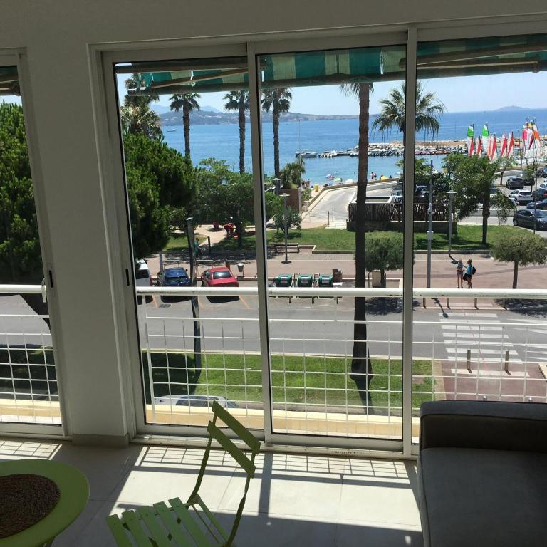 Bandol, vue panoramique sur la mer, la plage, le port - Apartment mit 2 Schlafzimmern - 5