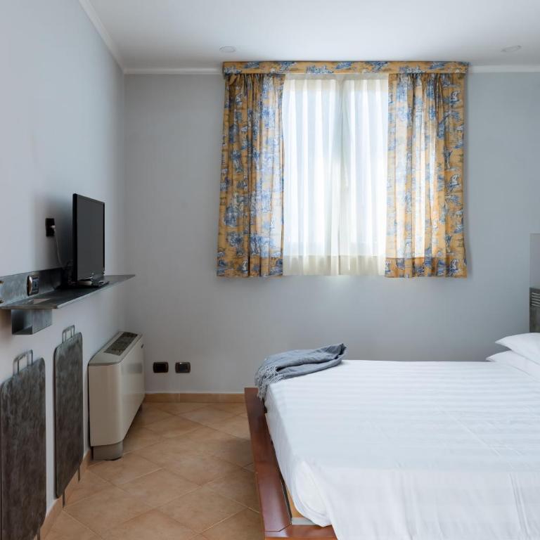 Crosti Apartments - Appartamento con Balcone - 3