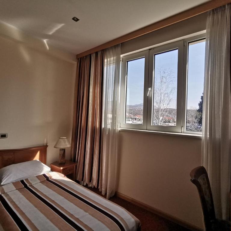 Mali Hotel BaMBiS - Double or Twin Room - 1
