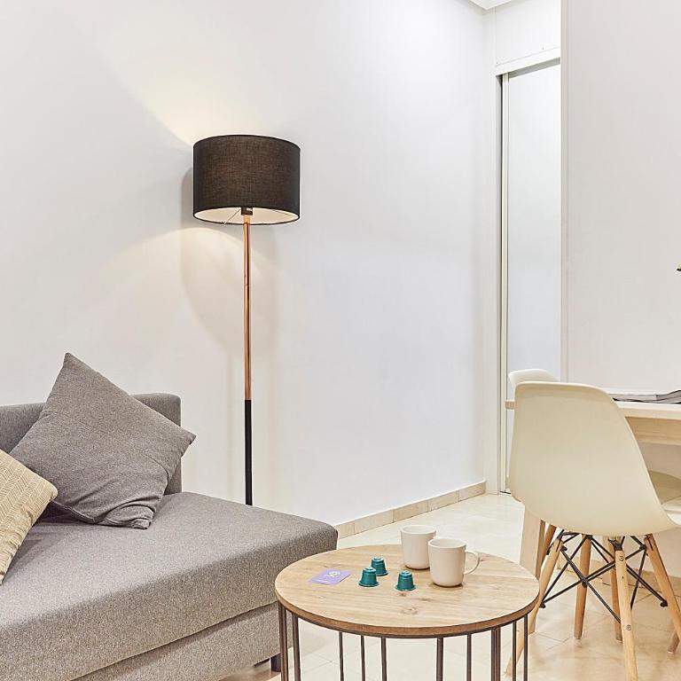 LEEWAYS LOFT XVI in GRAN VÍA - Apartamento - 8