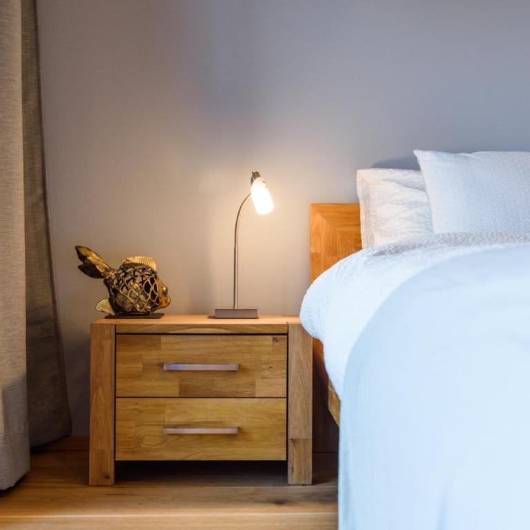 Chalet Diognysos B&B, Wellness & Boutique Hotel, Valais Crans-Montana Diogne - Chambre Double - Vue sur Montagne - 5