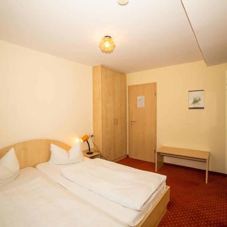 Hotel Post Leutkirch - Budget Einzelzimmer im dritten Stock - 2