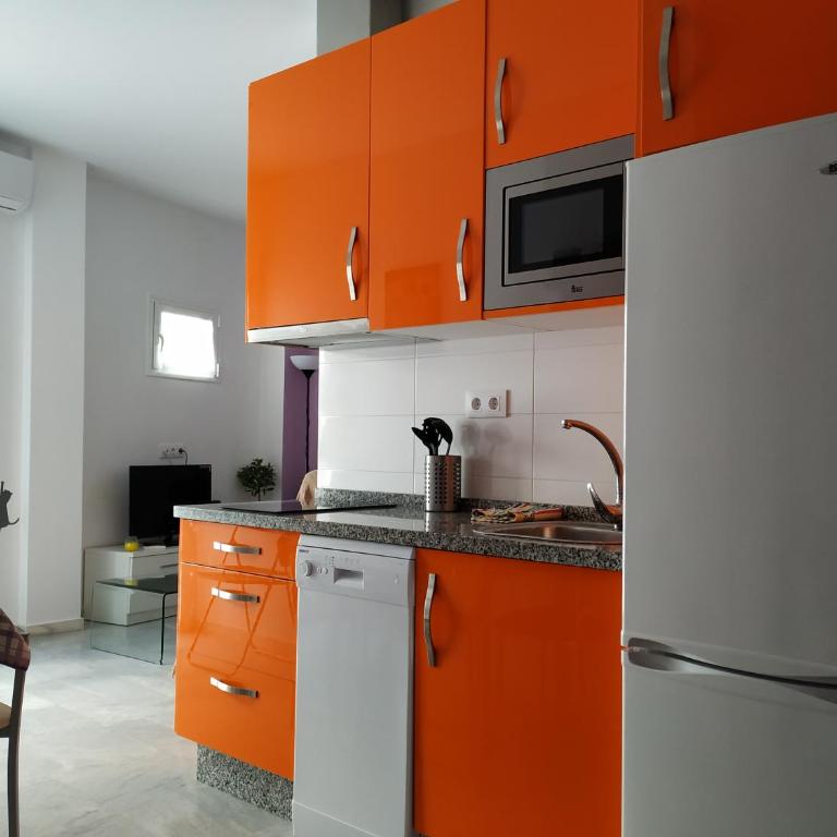 Apartamento primera linea de playa con gran patio, consultar disponibilidad de aparcamiento - Apartamento con vistas al mar - 22