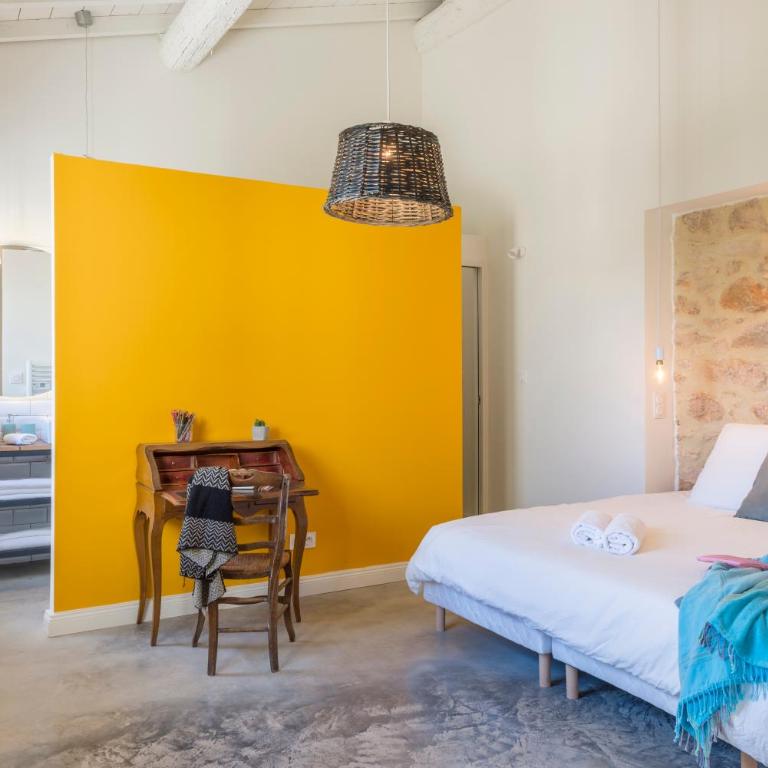 Domaine la Clausade - Maison 3 Chambres avec Bain à Remous Privé - 11