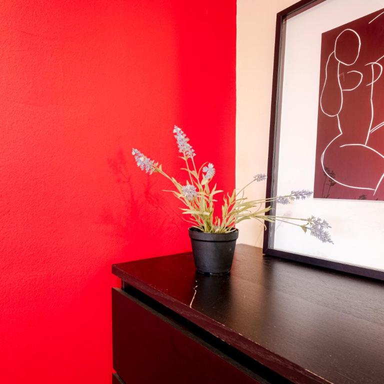 Three Bedroom Apartment in Sants - Three-Bedroom Apartment - 26
