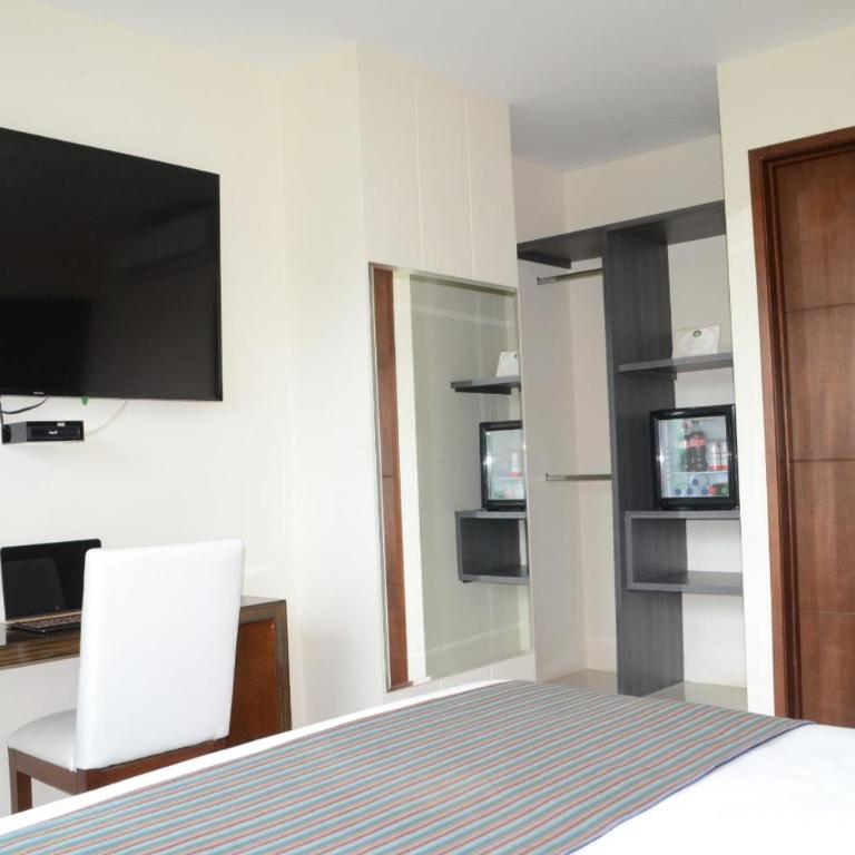 Hotel Metropolitano Plaza - Habitación Doble con balcón - 2