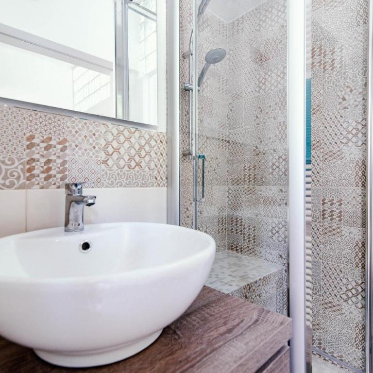 Sunny Lake - Appartamento con 2 Camere da Letto - 12
