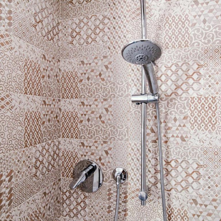 Sunny Lake - Appartamento con 2 Camere da Letto - 40