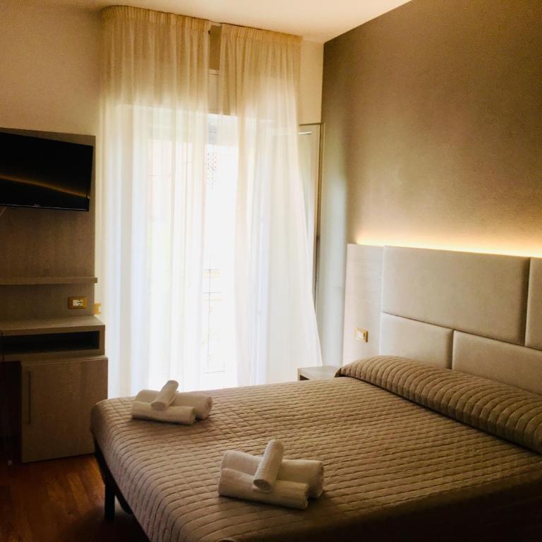Hotel Monica - Camera Matrimoniale/Doppia con Letti Singoli - 10