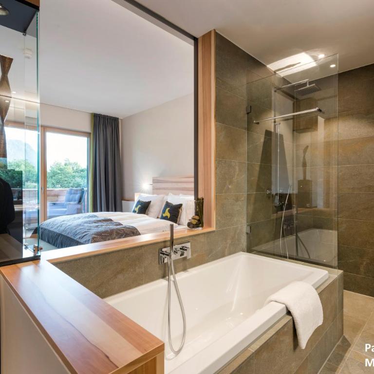 Klosterhof – Alpine Hideaway & Spa - Superior Doppelzimmer mit Balkon - 2