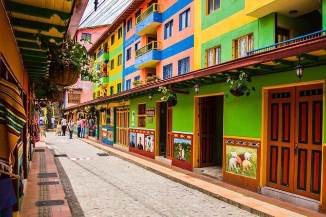 Hermoso apartamento cómodo y tranquilo cerca a todo en Guatapé por días - Apartamento - 18