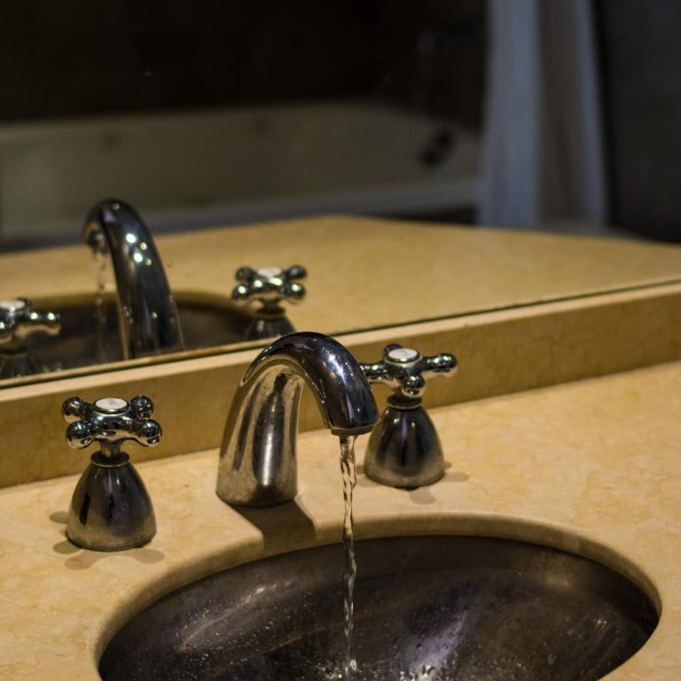 Santinos Suites - Double Room with Spa Bath - 6
