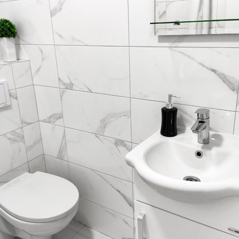 Apartments Monako - Apartment with Sea View - 12