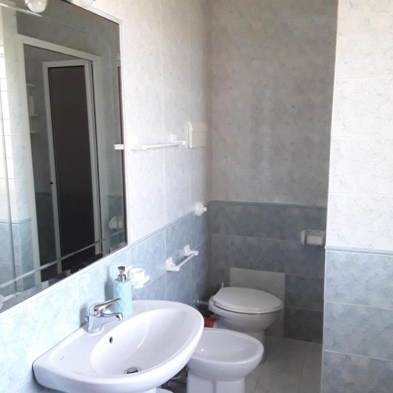 Casa vacanze Isolotto - King Room with Garden View - 9