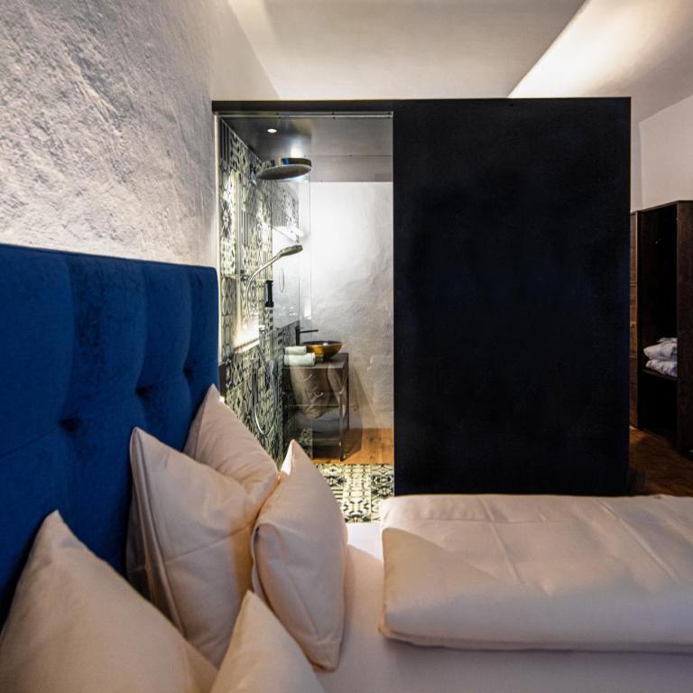 flurin Suites - Deluxe Doppelzimmer - 3