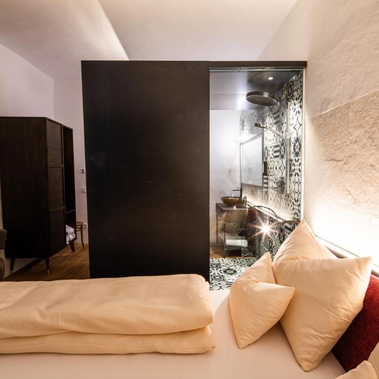 flurin Suites - Deluxe Doppelzimmer - 2