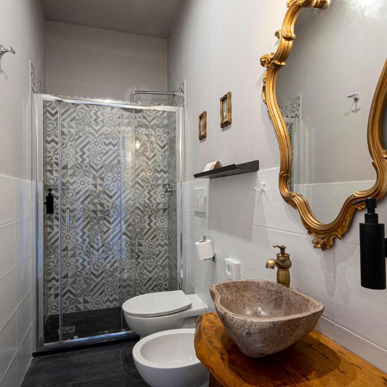 Balbis Choco Rooms - Deluxe Double Room - 11