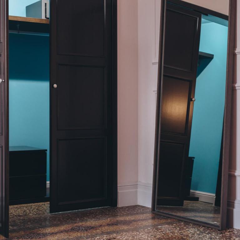 Gregorini Bingham Art Luxury Suites - Suite King - 4