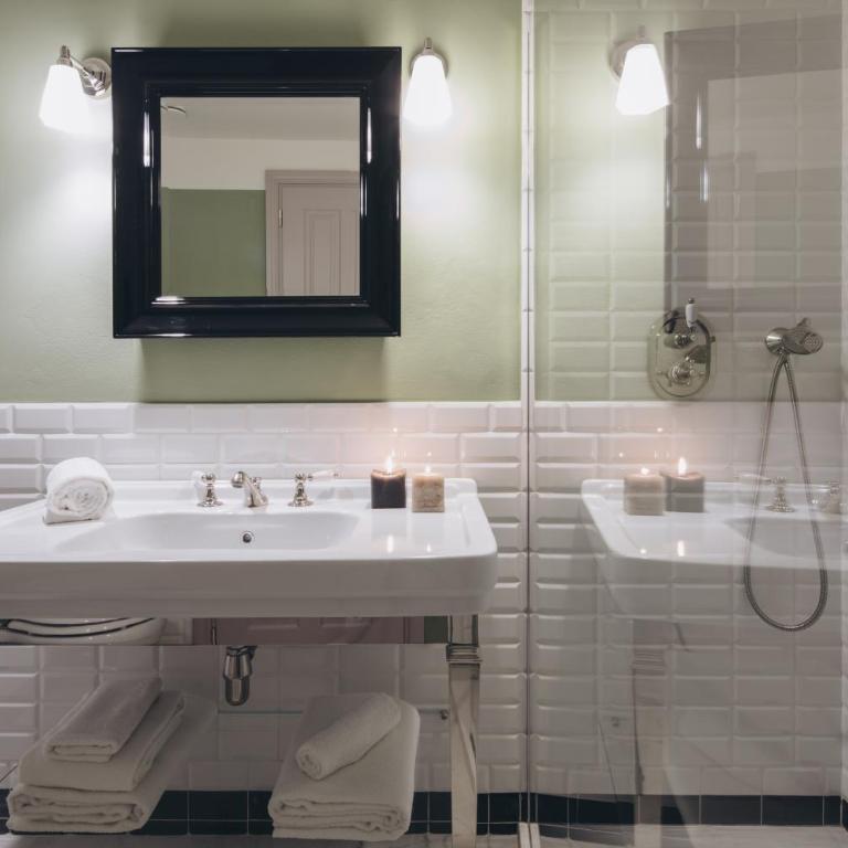 Gregorini Bingham Art Luxury Suites - Suite Superior King - 4