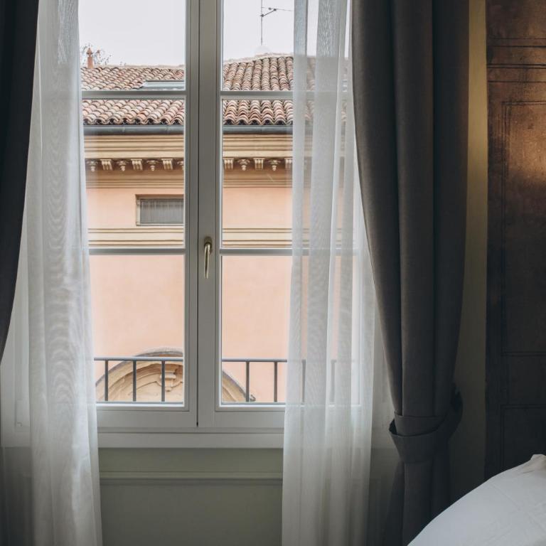 Gregorini Bingham Art Luxury Suites - Suite King Deluxe - 8