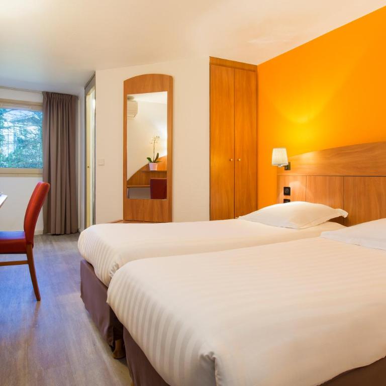 Comfort Hotel Grenoble Meylan - Chambre Lits Jumeaux - 10