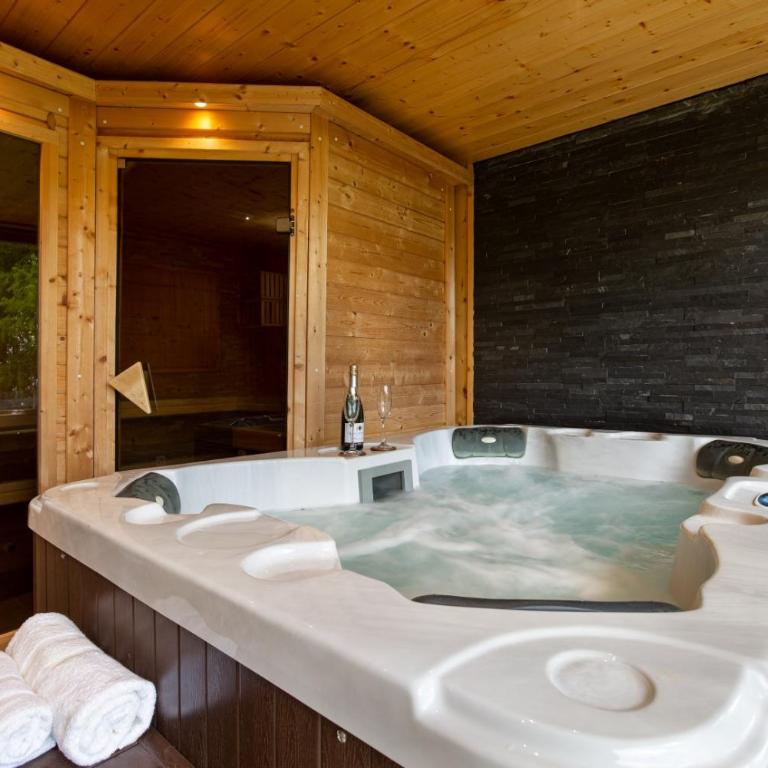 Chalet Teremok - Jacuzzi Sauna - Great for families - Chalet - 12