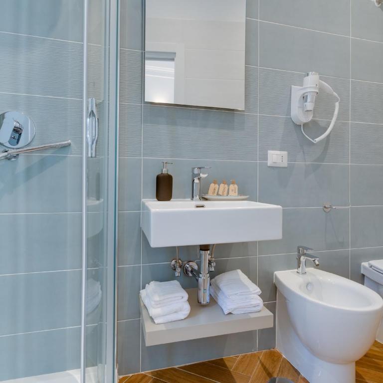 The Right Place - Guest House - Camera Comfort Matrimoniale/Doppia con Letti Singoli - 7