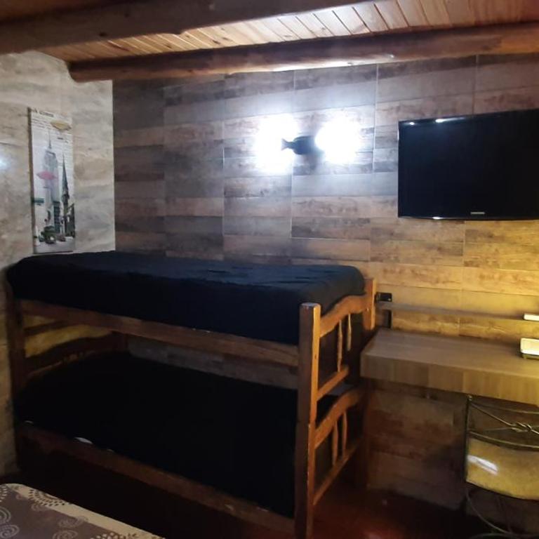 Hostel Ruca Potu - Habitación Cuádruple con baño privado - 2
